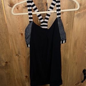 🍋LULULEMON TANKTOP w Built In Sports Bra